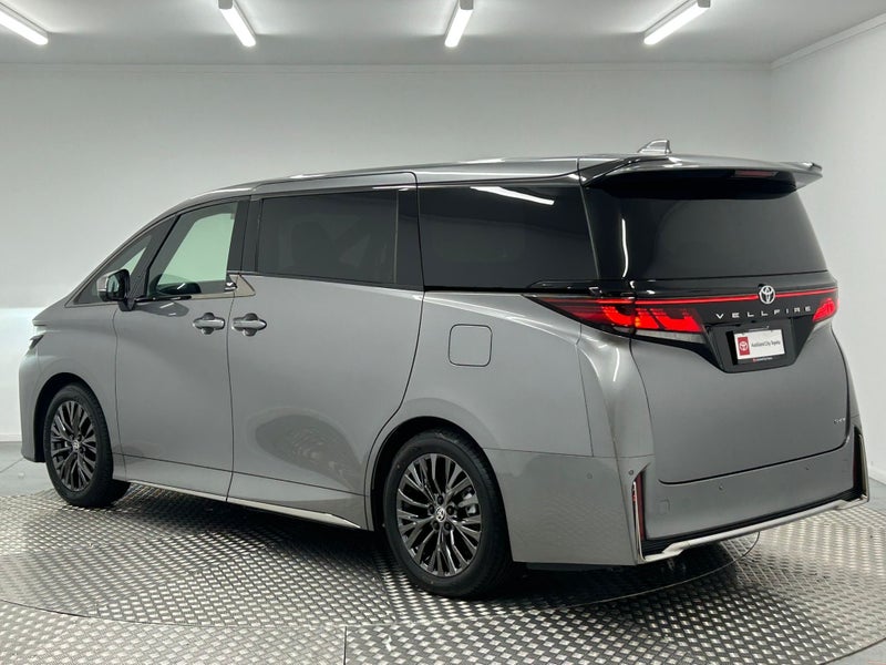 2026 Toyota Vellfire 2.5 Hybrid Z image 5