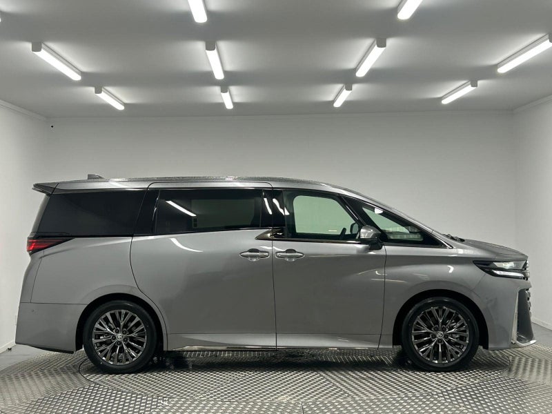2026 Toyota Vellfire 2.5 Hybrid Z image 2