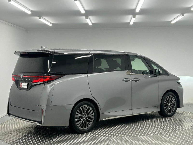 2026 Toyota Vellfire 2.5 Hybrid Z image 3