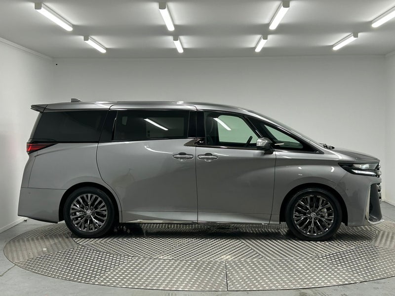 2026 Toyota Vellfire 2.5 Hybrid Z Premier image 2