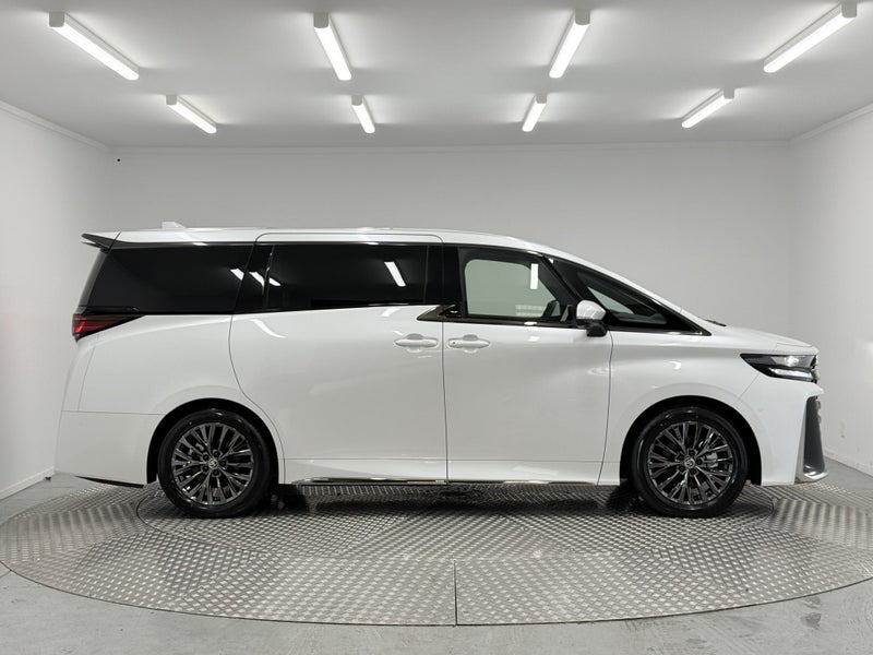 2026 Toyota Vellfire 2.5 Hybrid Z Premier image 2