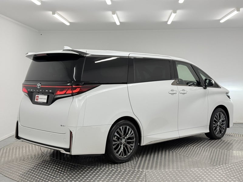 2026 Toyota Vellfire 2.5 Hybrid Z Premier image 3