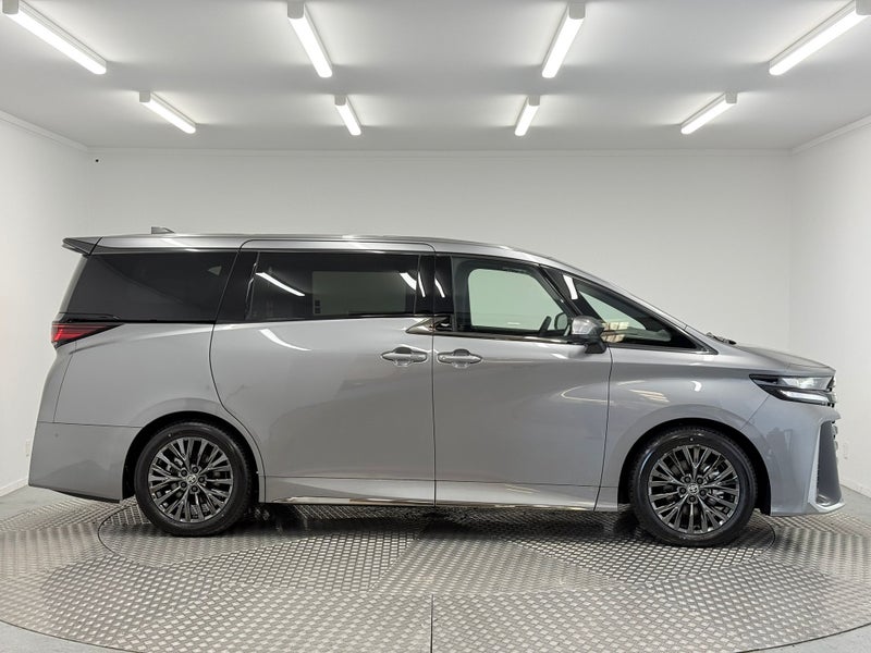 2026 Toyota Vellfire 2.5 Hybrid Z Premier image 2