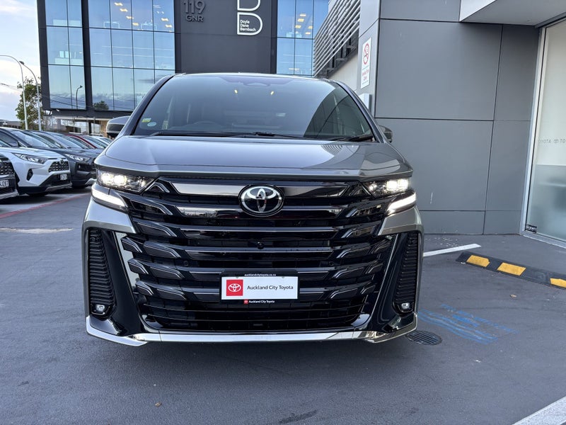 2026 Toyota Vellfire 2.5 Hybrid Z Premier LUXUR... image 3