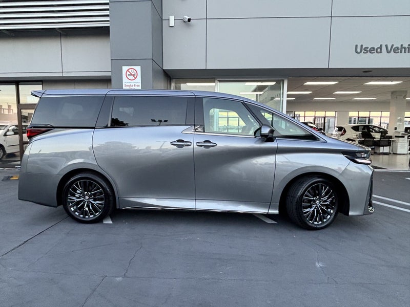 2026 Toyota Vellfire 2.5 Hybrid Z Premier LUXUR... image 5