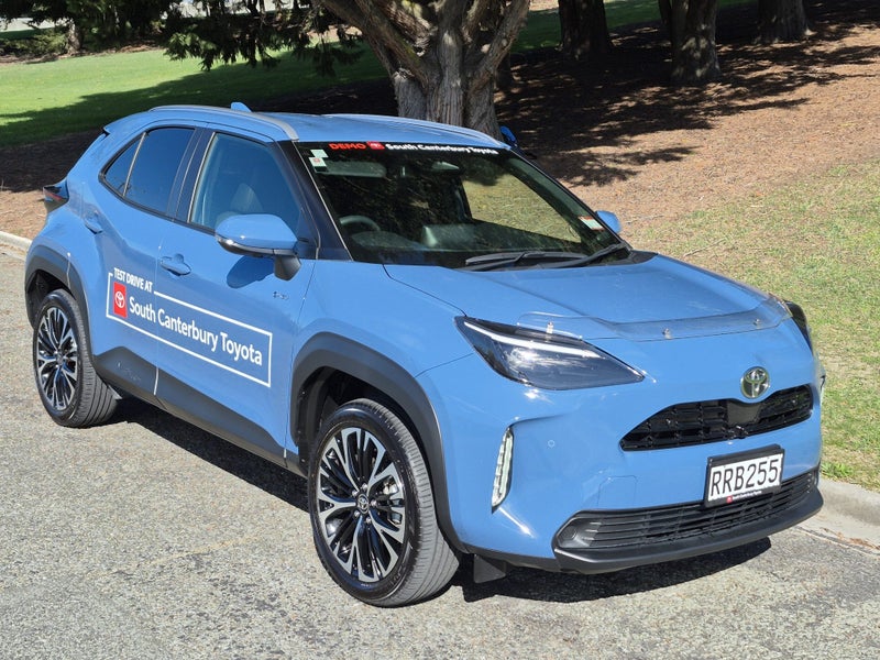 2026 Toyota Yaris Cross Cross Limited 1.5P HEV... image 3