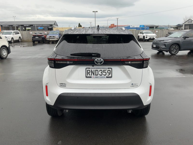2026 Toyota Yaris Cross Cross Limited 1.5P HEV... image 4