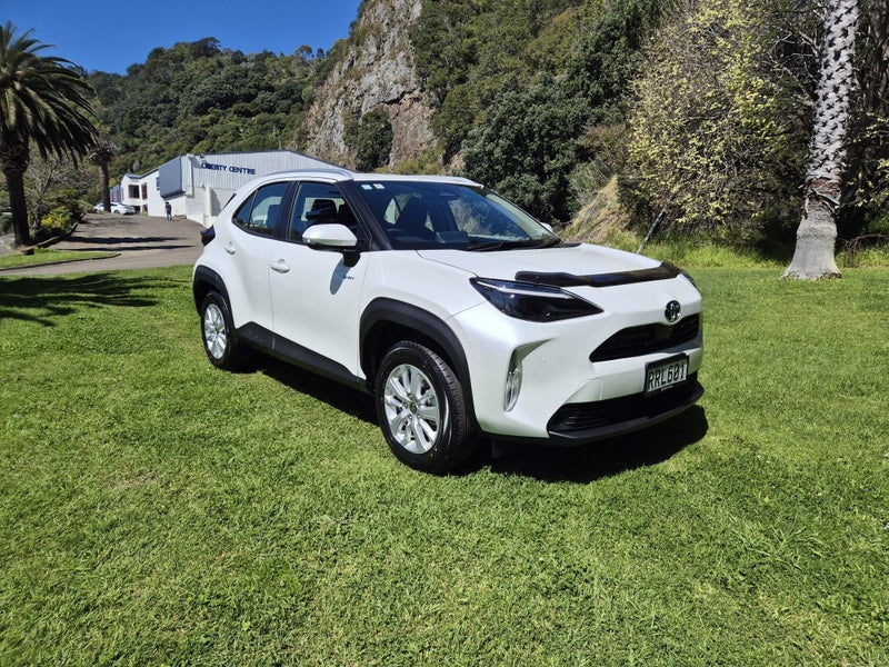 2026 Toyota Yaris Cross GX 1.5P Hybrid image 3