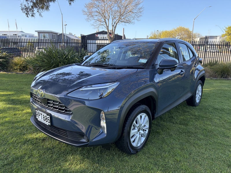 2026 Toyota Yaris Cross GX 1.5P Hybrid FWD Auto... image 3
