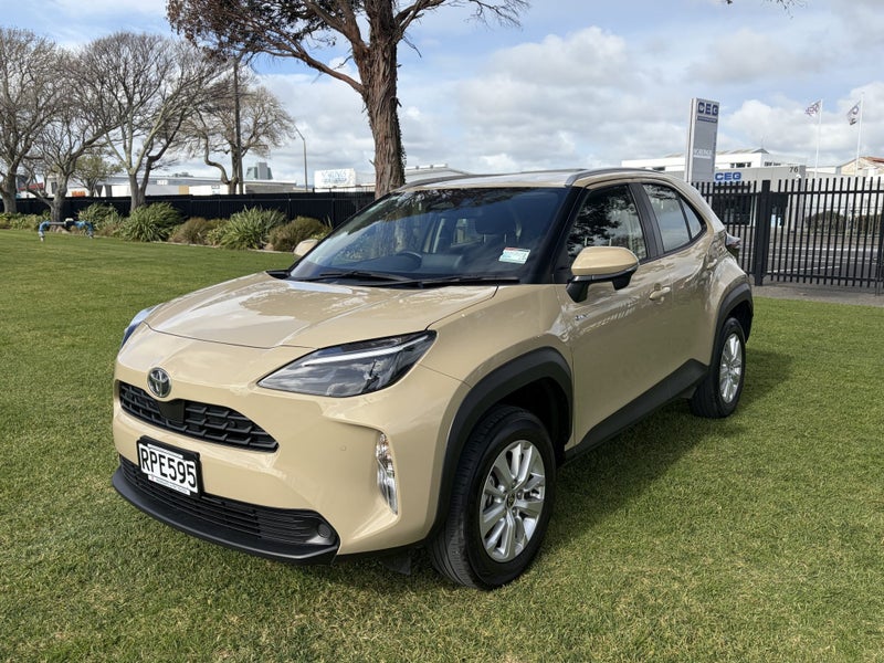 2026 Toyota Yaris Cross GX 1.5P Hybrid FWD Auto... image 3