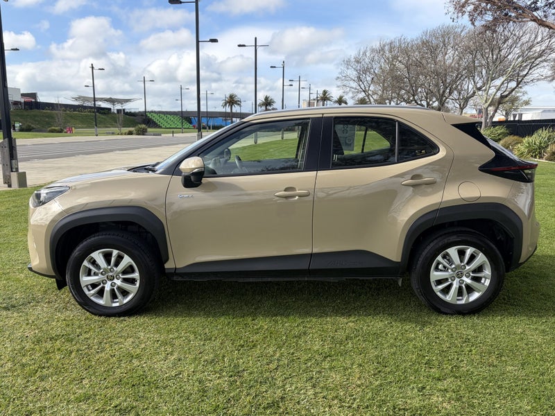 2026 Toyota Yaris Cross GX 1.5P Hybrid FWD Auto... image 5