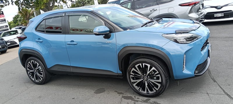 2026 Toyota Yaris Cross Limited 1.5P HEV ECVT F... image 2