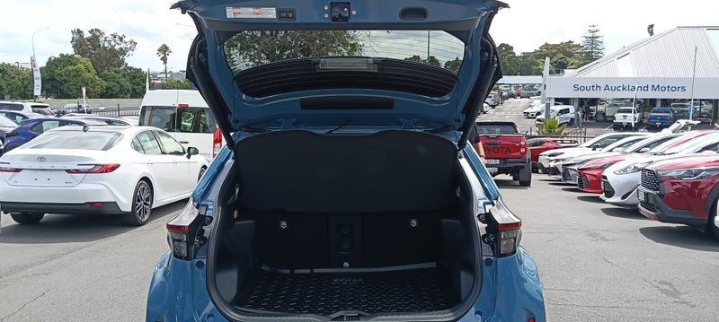 2026 Toyota Yaris Cross Limited 1.5P HEV ECVT F... image 4