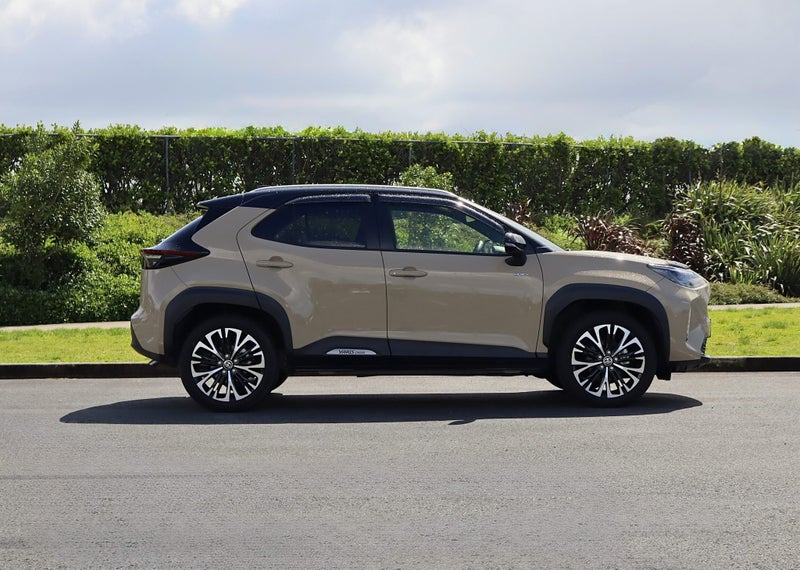 2026 Toyota Yaris Cross Limited 1.5P HEV ECVT F... image 3