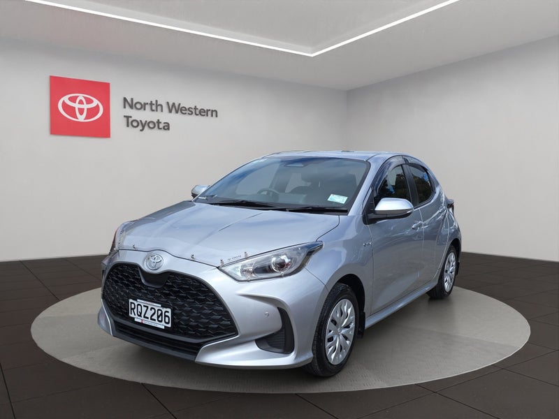 2026 Toyota Yaris GX 1.5P HEV ECVT FWD HB/5D/5S... image 3
