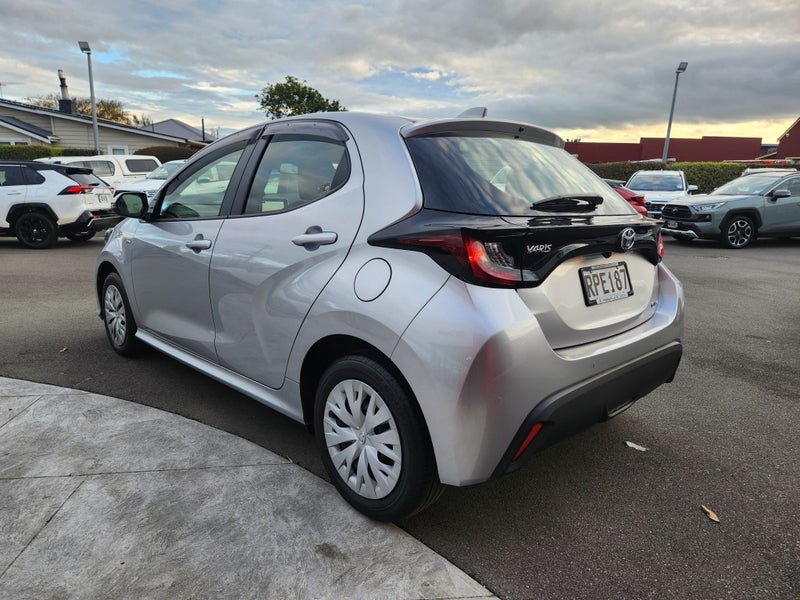 2026 Toyota Yaris GX 1.5P Hybrid Automatic Hatc... image 5