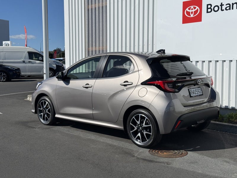 2026 Toyota Yaris ZR 1.5P HEV ECVT FWD HB/5D/5S... image 5