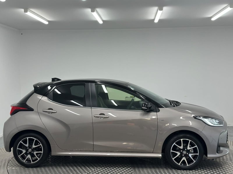 2026 Toyota Yaris ZR 1.5P Hybrid FWD image 2