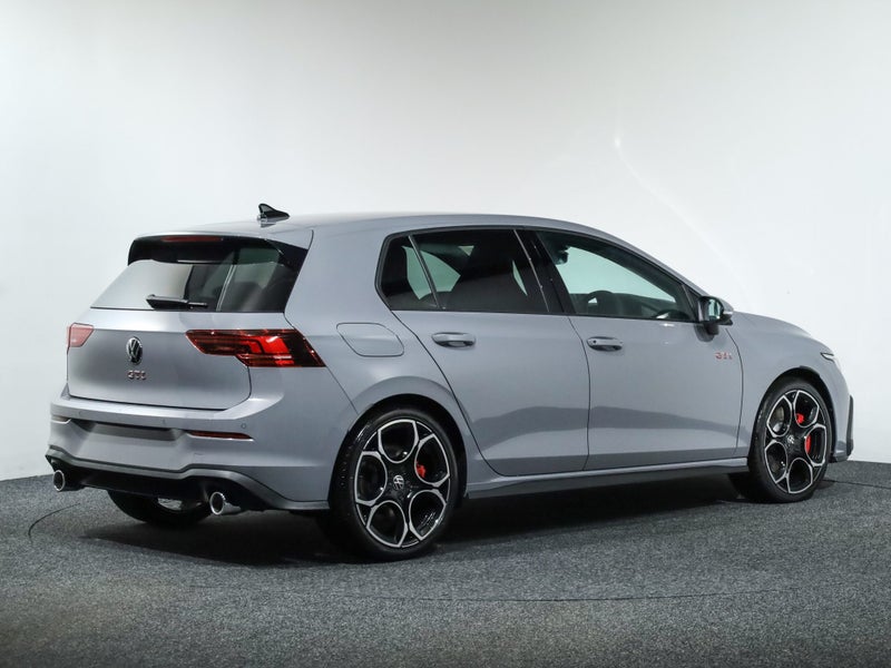 2026 Volkswagen Golf 8.5 GTI 195kW image 5