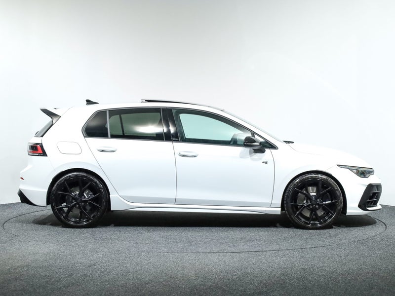 2026 Volkswagen Golf 8.5 R 4Motion 245kW image 4