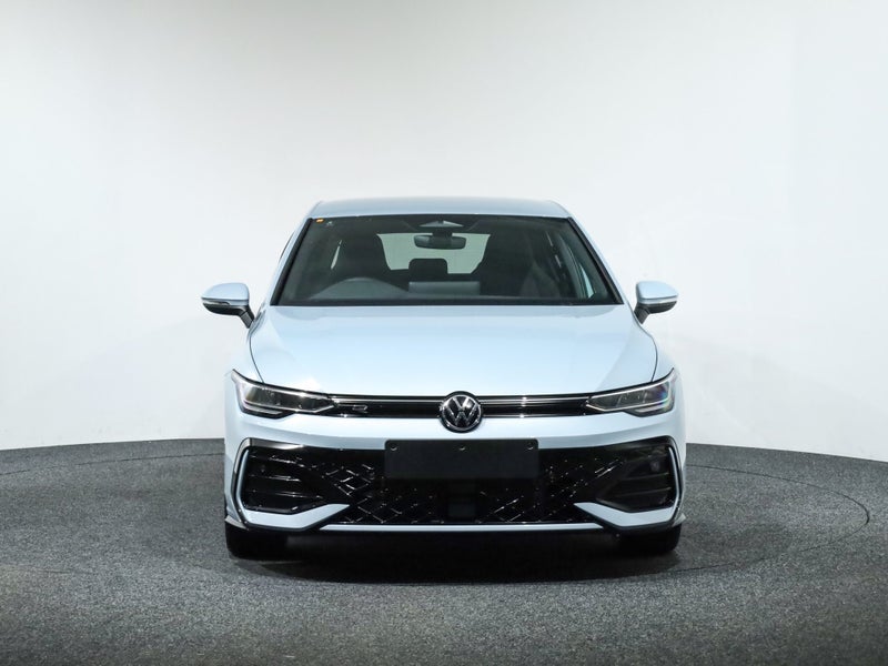 2026 Volkswagen Golf 8.5 R-Line 110kW image 2