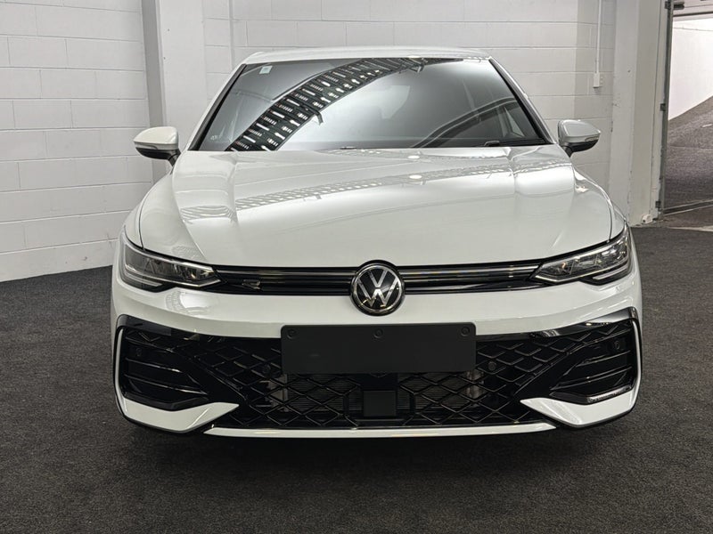 2026 Volkswagen Golf 8.5 R-LINE image 3