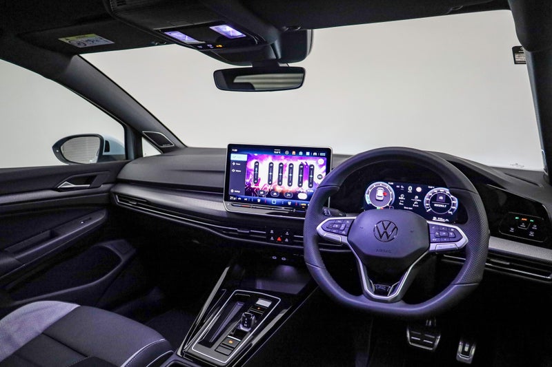 2026 Volkswagen Golf 8.5 R-Line image 2