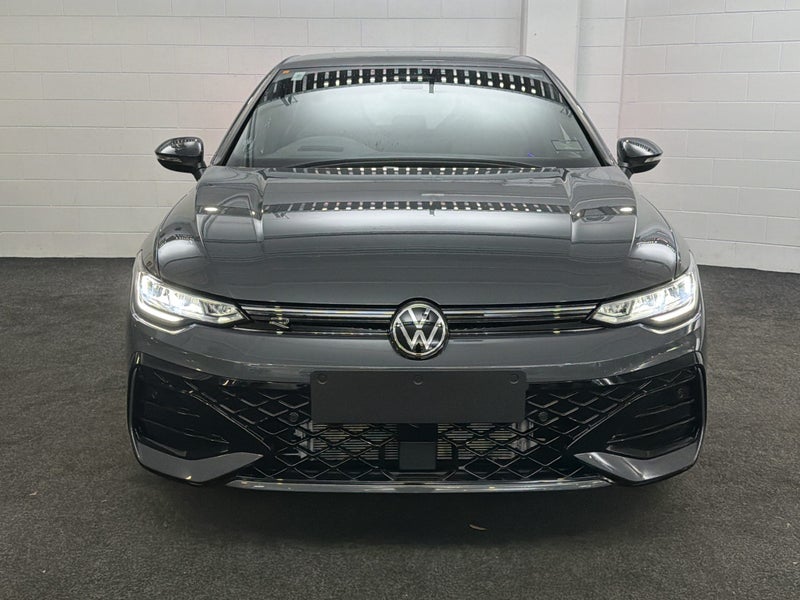 2026 Volkswagen Golf 8.5 R-LINE image 2