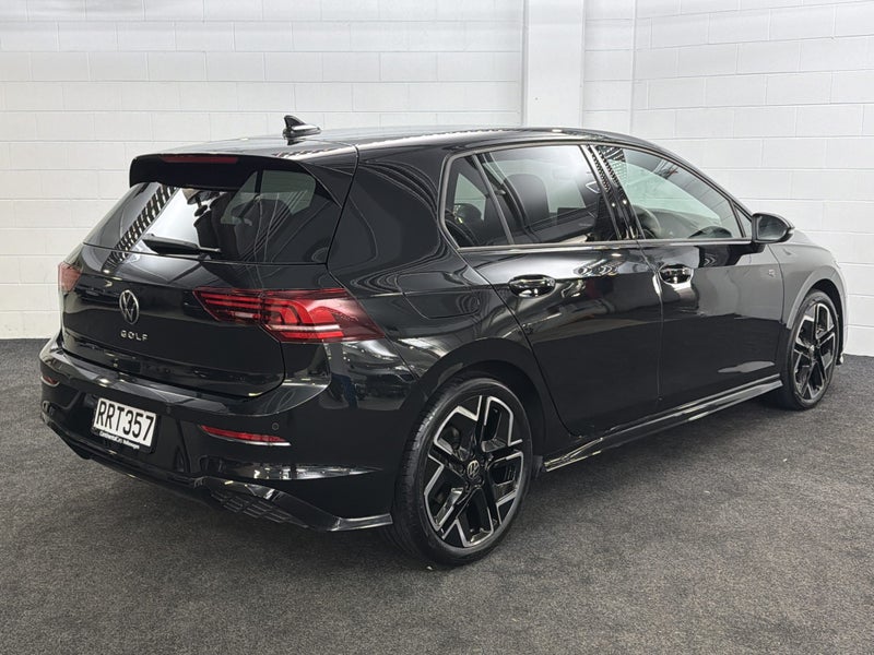 2026 Volkswagen Golf 8.5 R-LINE image 5