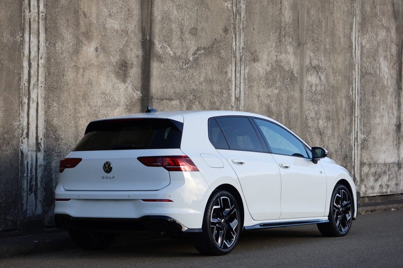 2026 Volkswagen Golf 8.5 R-Line image 3