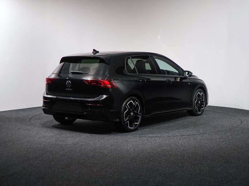2026 Volkswagen Golf 8.5 R-Line Touring 110kW image 5