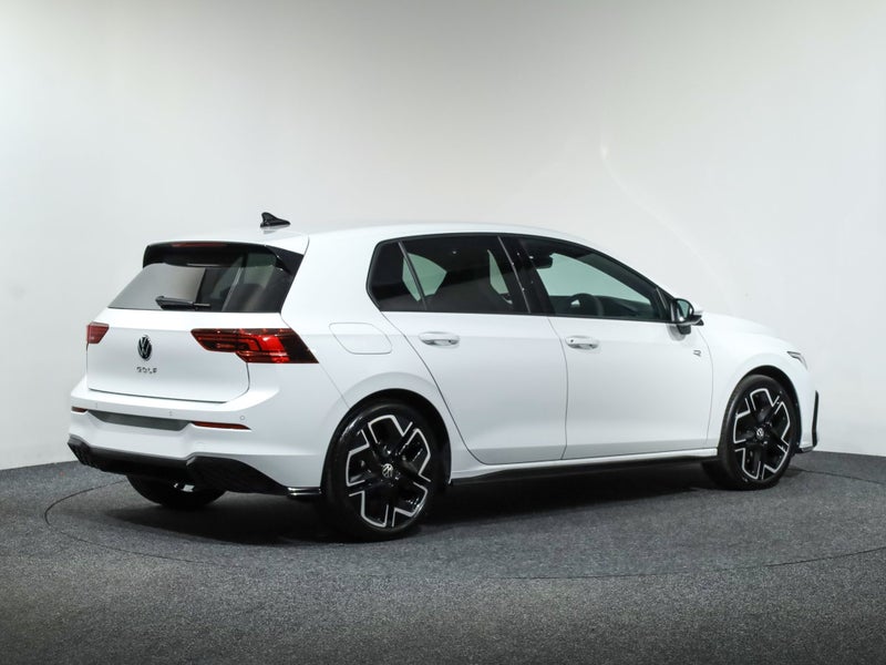 2026 Volkswagen Golf 8.5 R-Line Touring 110kW image 5