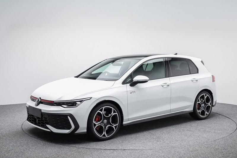 2026 Volkswagen Golf GTI image 4