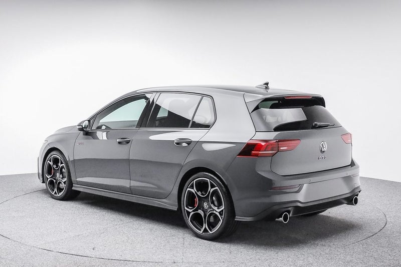 2026 Volkswagen Golf GTI image 4