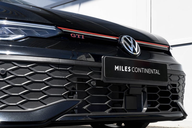 2026 Volkswagen Golf GTI Facelift 195kW Petrol... image 2