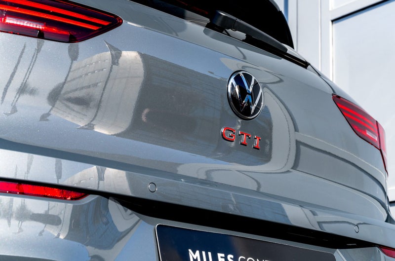 2026 Volkswagen Golf GTI Facelift 195kW Touring... image 5