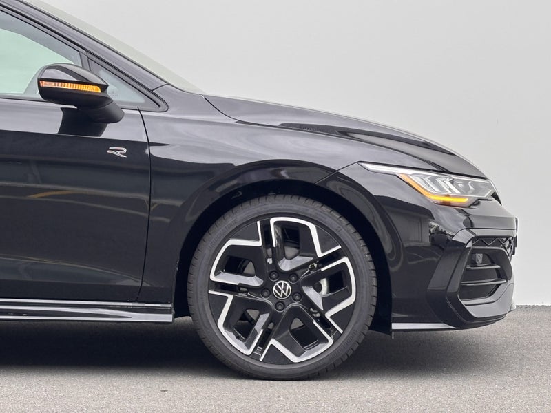 2026 Volkswagen Golf R-Line image 4