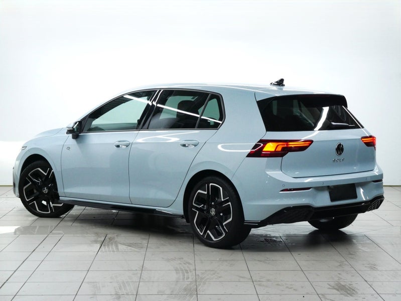 2026 Volkswagen Golf R-Line image 3