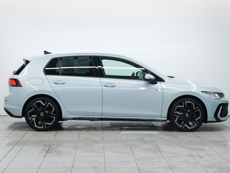 2026 Volkswagen Golf R-Line image 5
