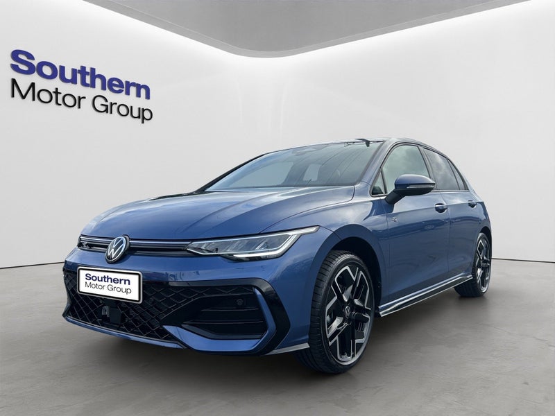 2026 Volkswagen Golf R-Line Touring image 3