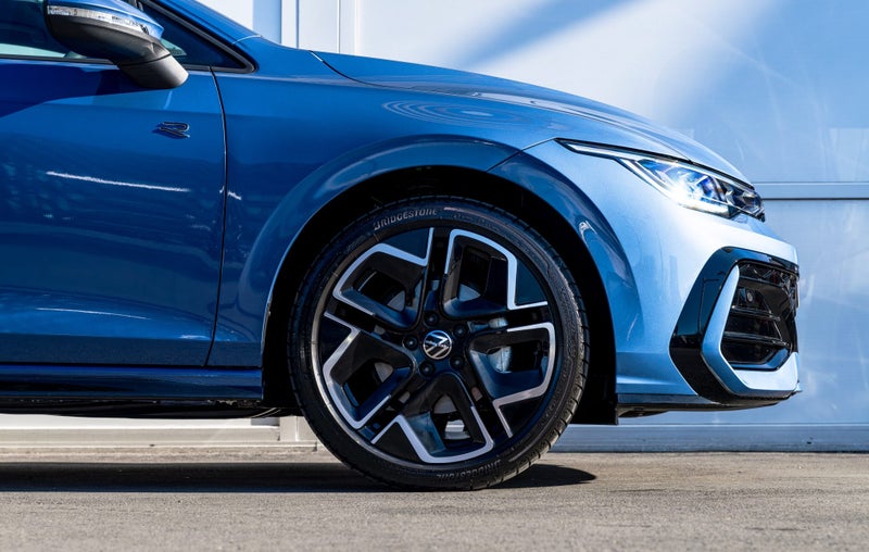 2026 Volkswagen Golf R-Line Touring Facelift 11... image 5