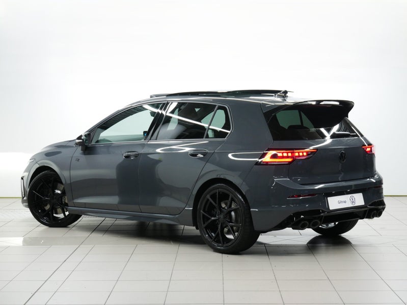 2026 Volkswagen Golf R Touring Black Package image 4