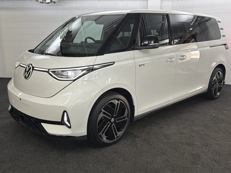 2026 Volkswagen ID. Buzz GTX image 3