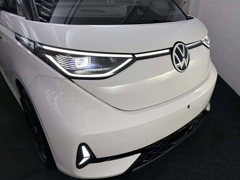 2026 Volkswagen ID. Buzz GTX image 5