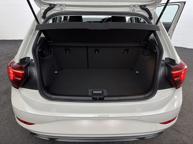 2026 Volkswagen Polo LIFE image 5