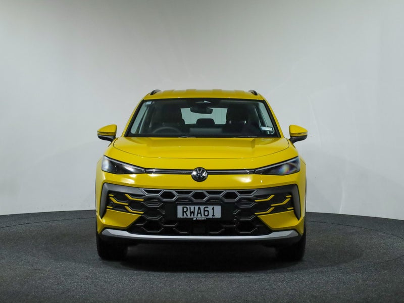 2026 Volkswagen T-Roc e-TSi Life DSG 110kW image 2