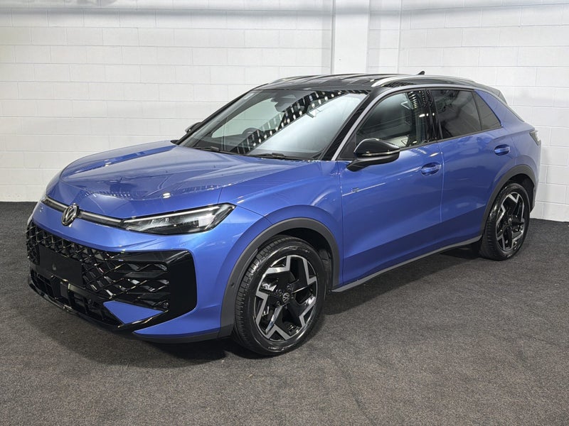 2026 Volkswagen T-Roc HYBRID | R-LINE image 4