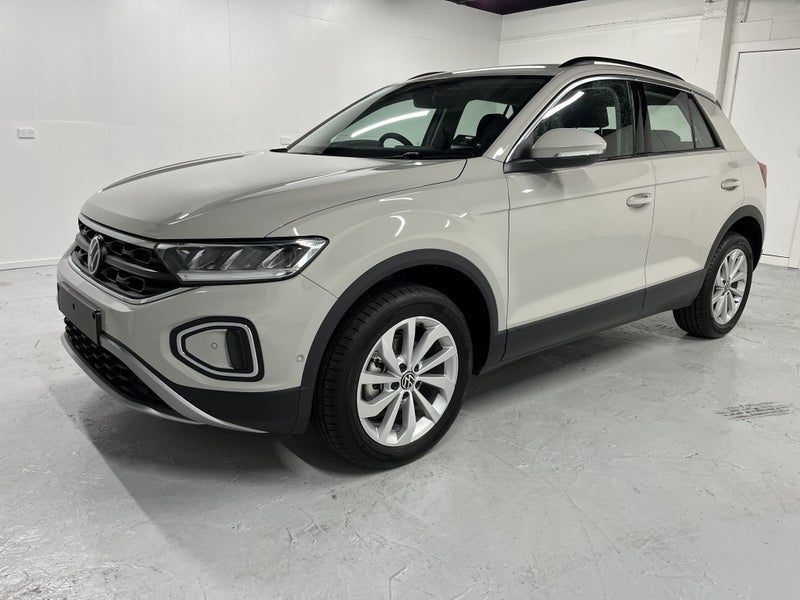 2026 Volkswagen T-Roc Life 1.4 image 3