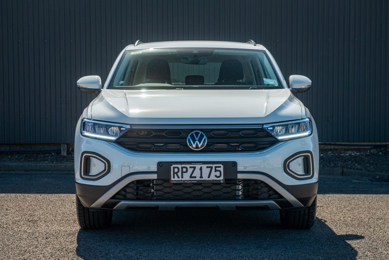 2026 Volkswagen T-Roc Life 1.4 image 2