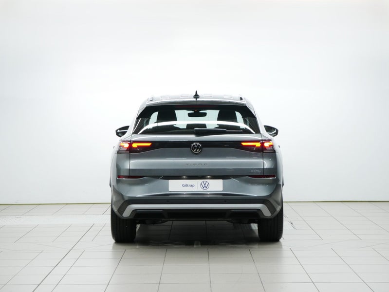 2026 Volkswagen T-Roc Life image 4